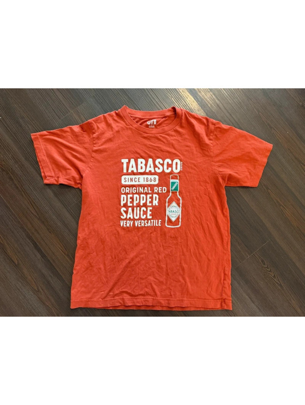 Uniqlo Tabasco hot sauce t shirt large